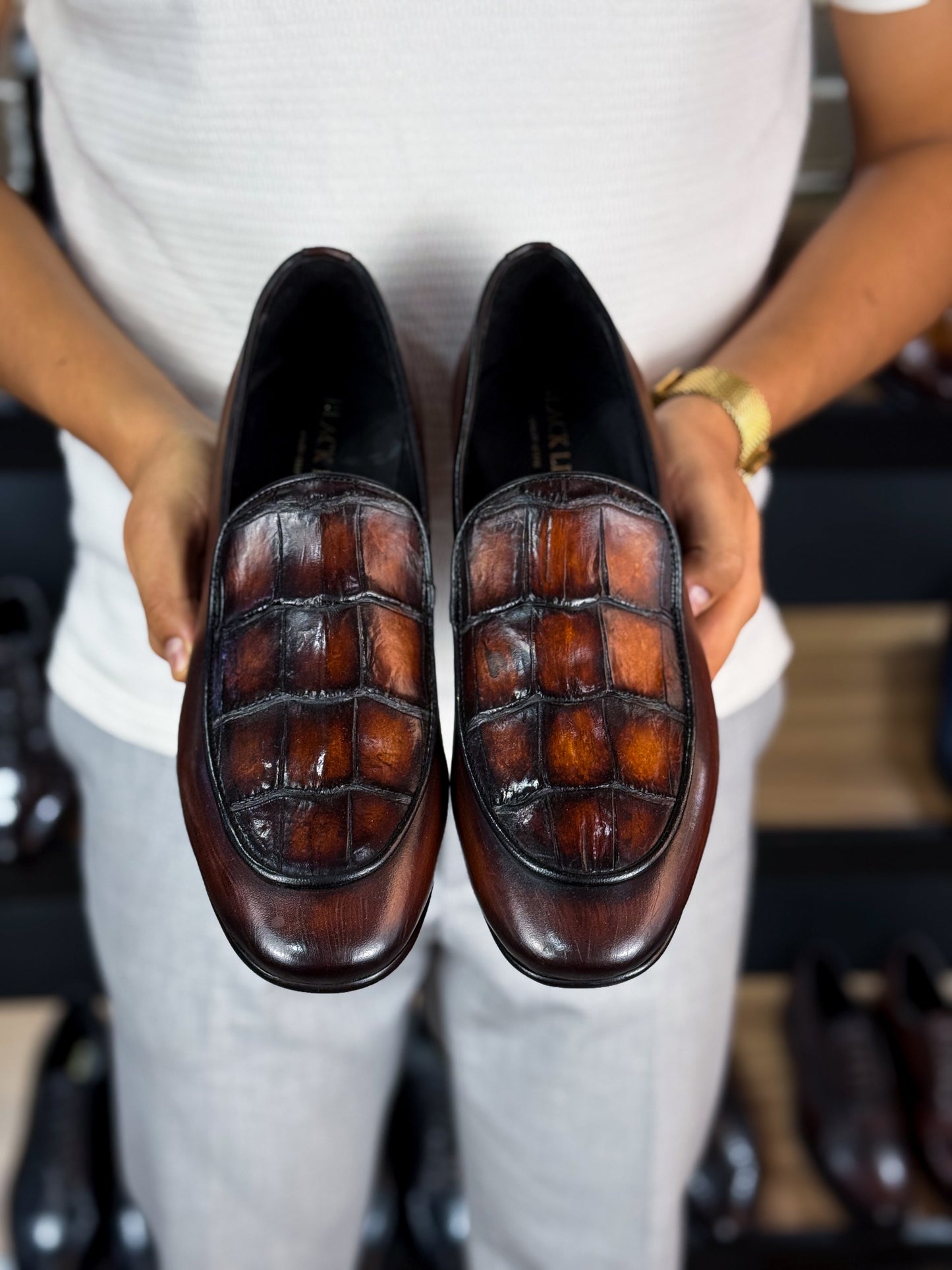 RICHARD CROCO & LEATHER BROWN