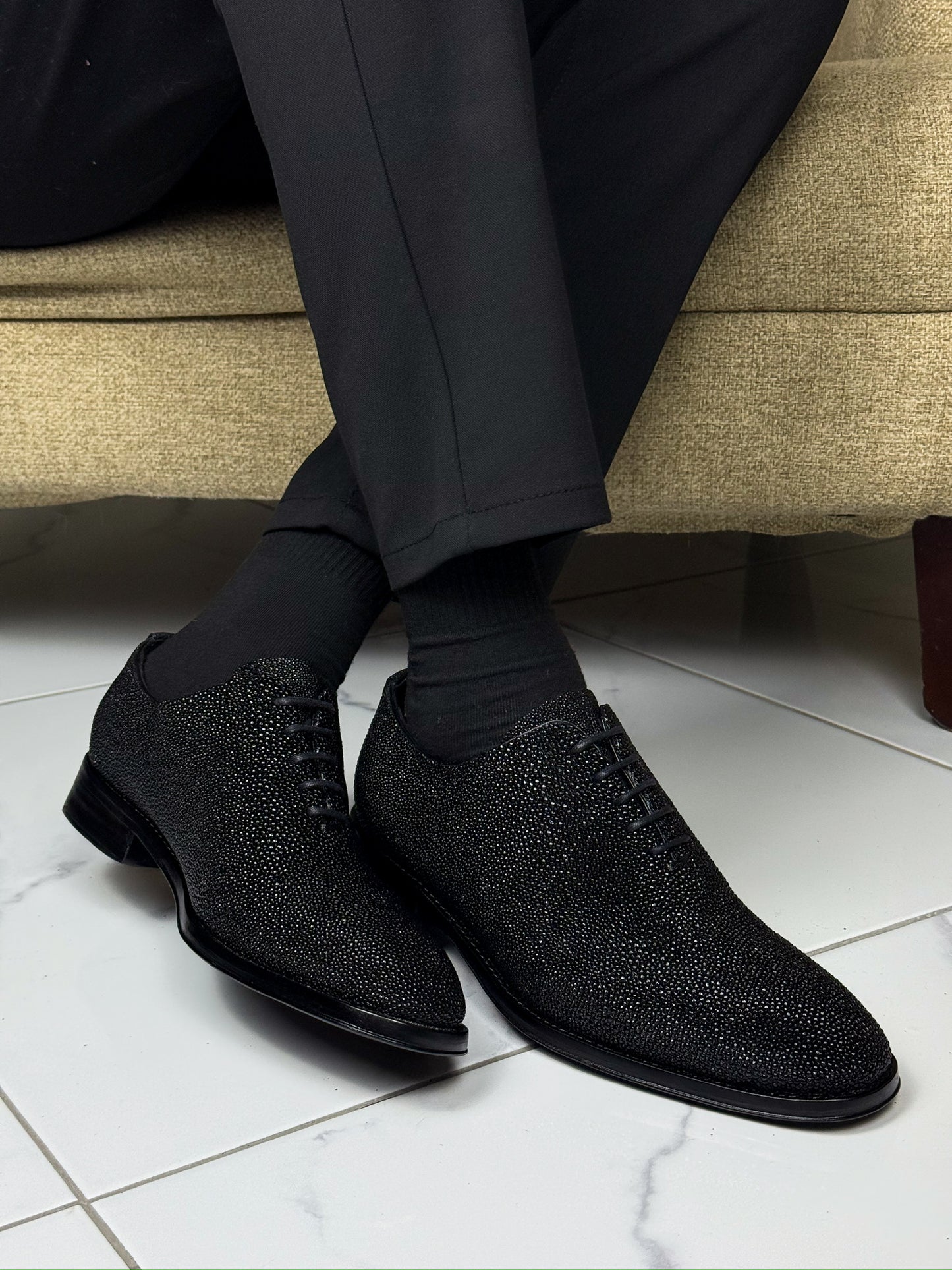 BLACK STINGRAY HUGO