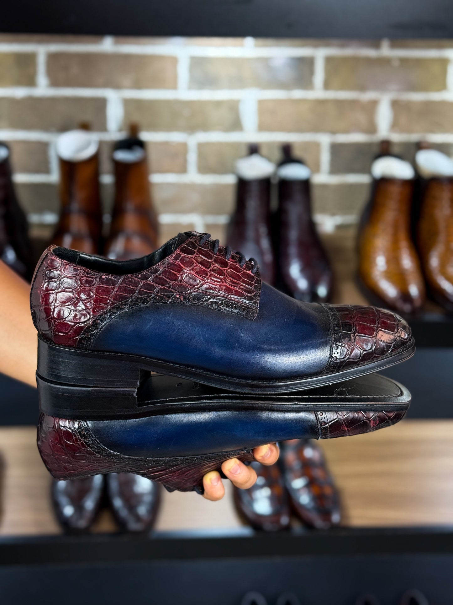 BLUE AND RED CROCO & LEATHER SAUL