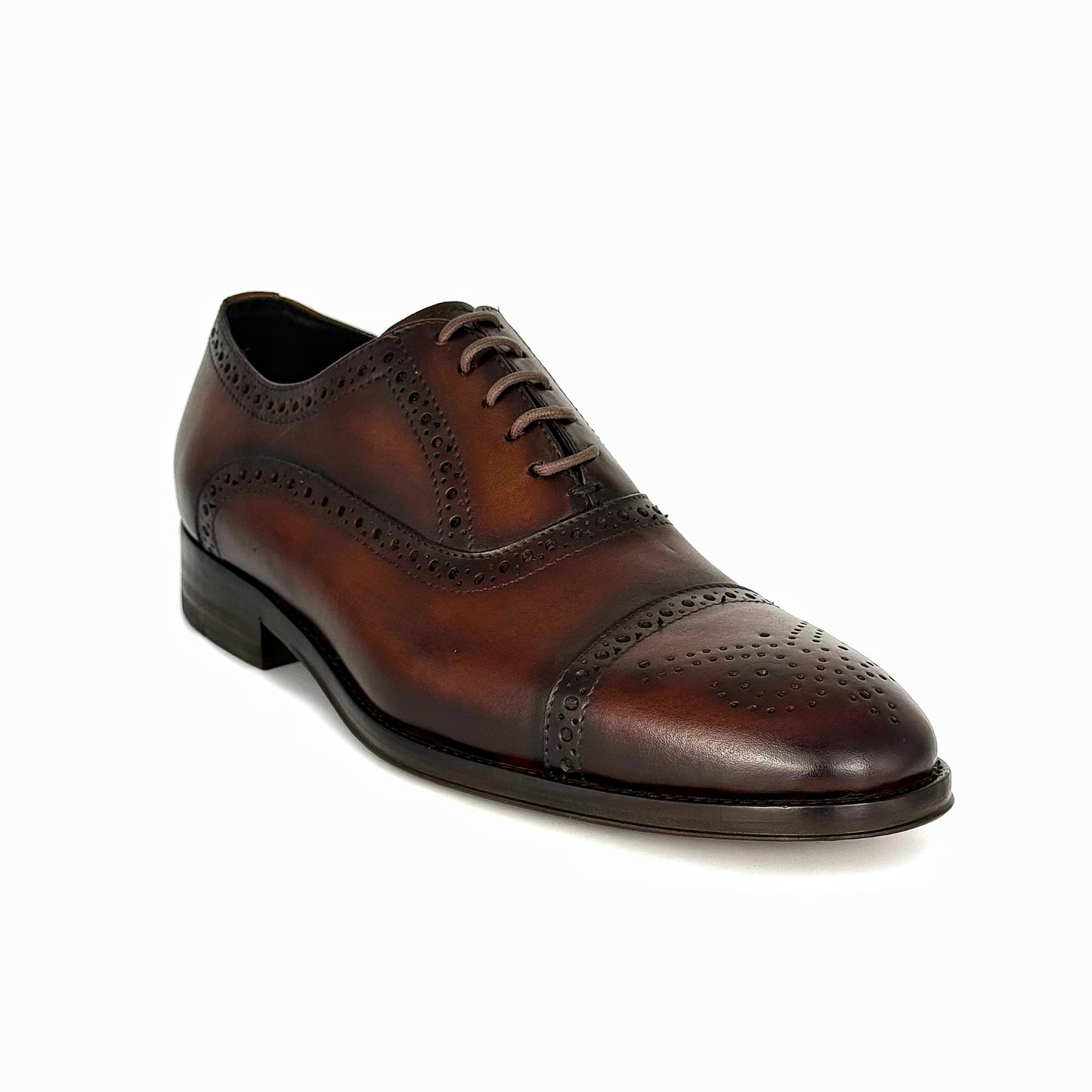 BROWN LEATHER CARTER