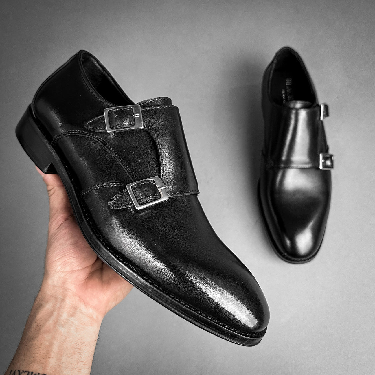 BLACK LEATHER XAVIER