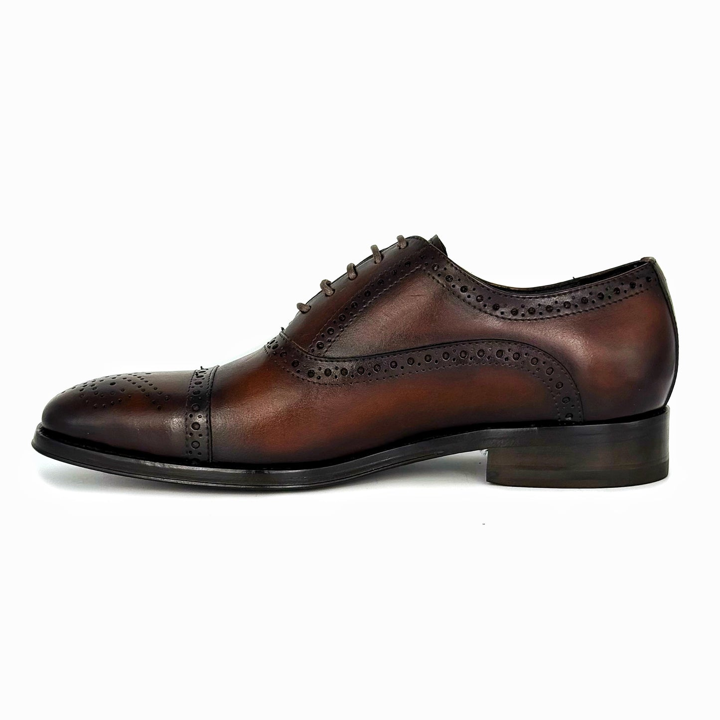 BROWN LEATHER CARTER