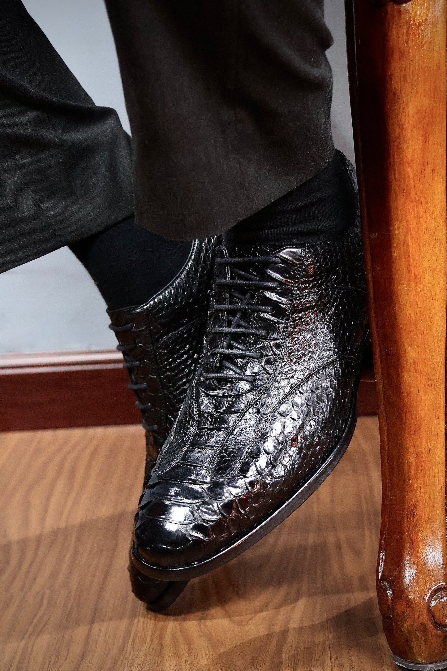 VALENTINO PITON BLACK
