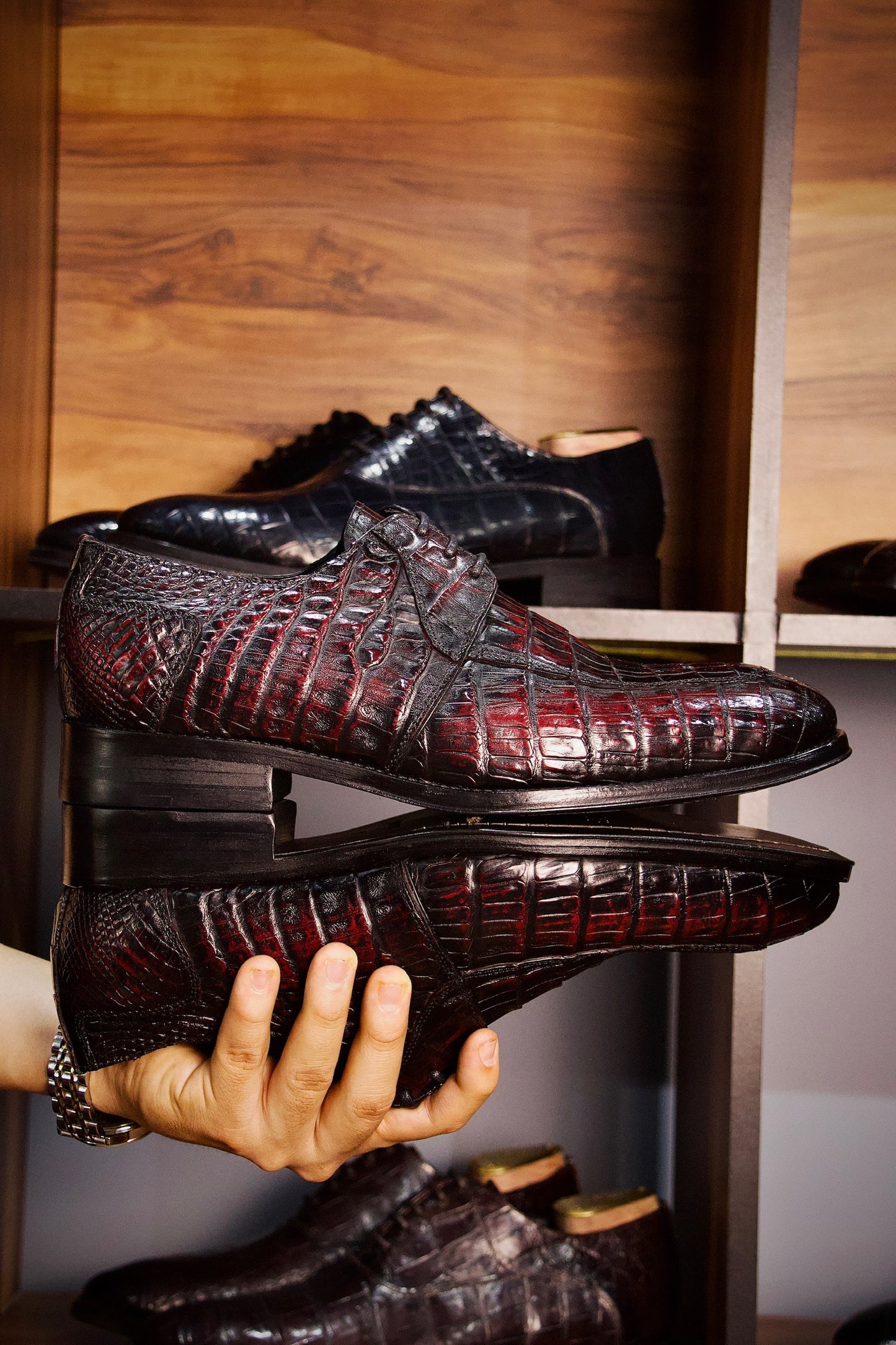 ELIAS CROCODILE RED BLACK
