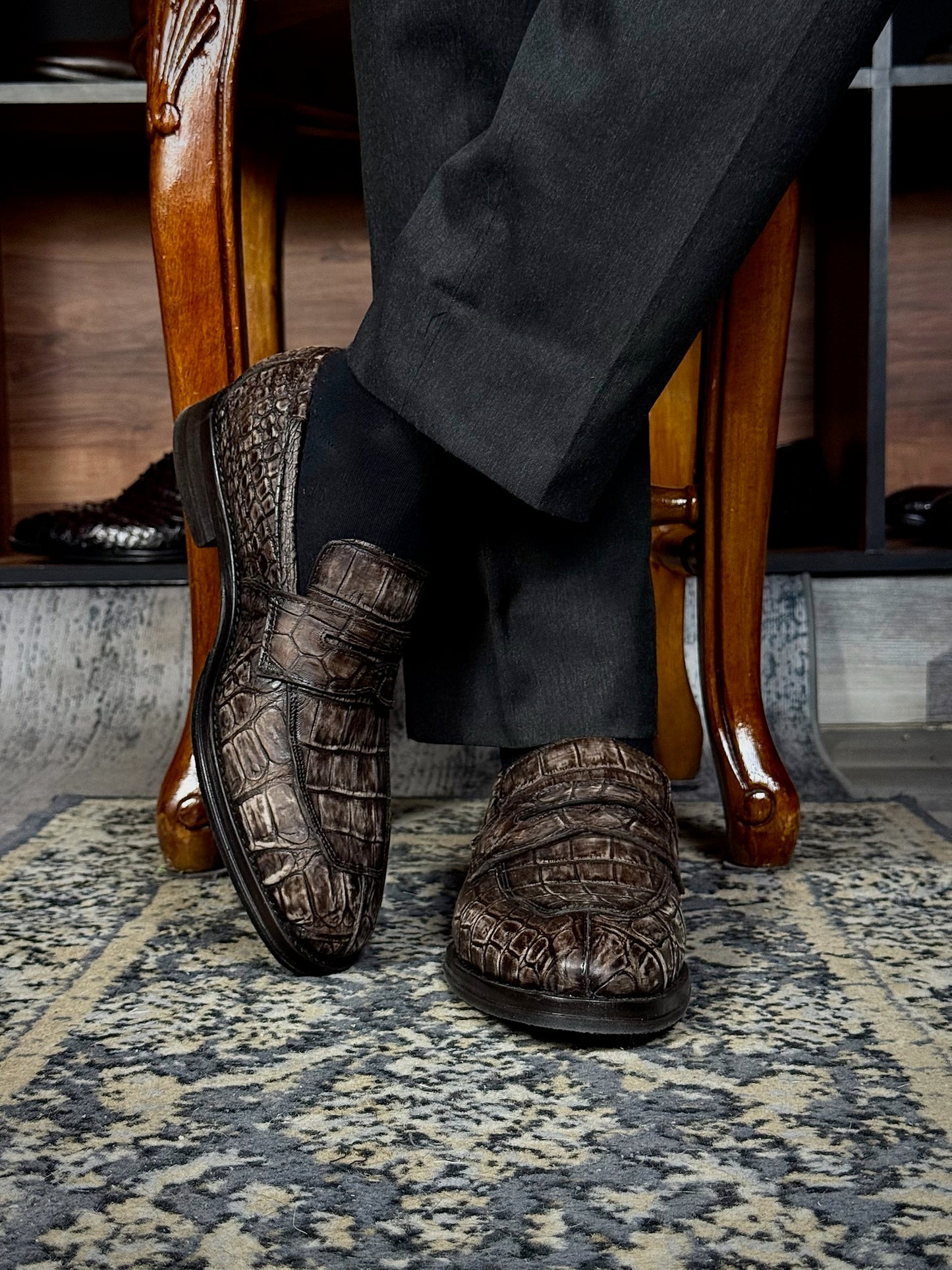 DORIAN CROCODILE BROWN NOBUCK 