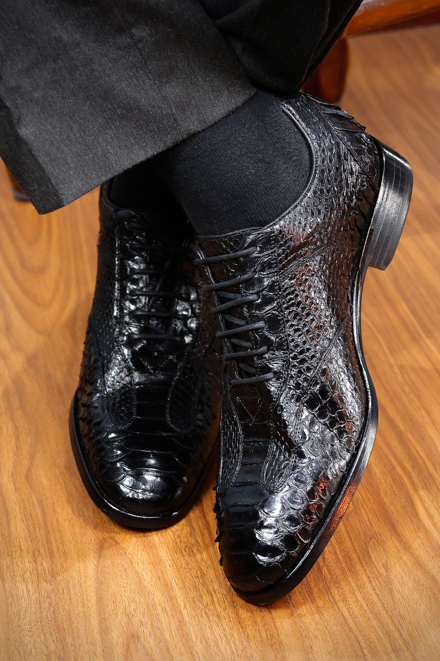 VALENTINO PITON BLACK