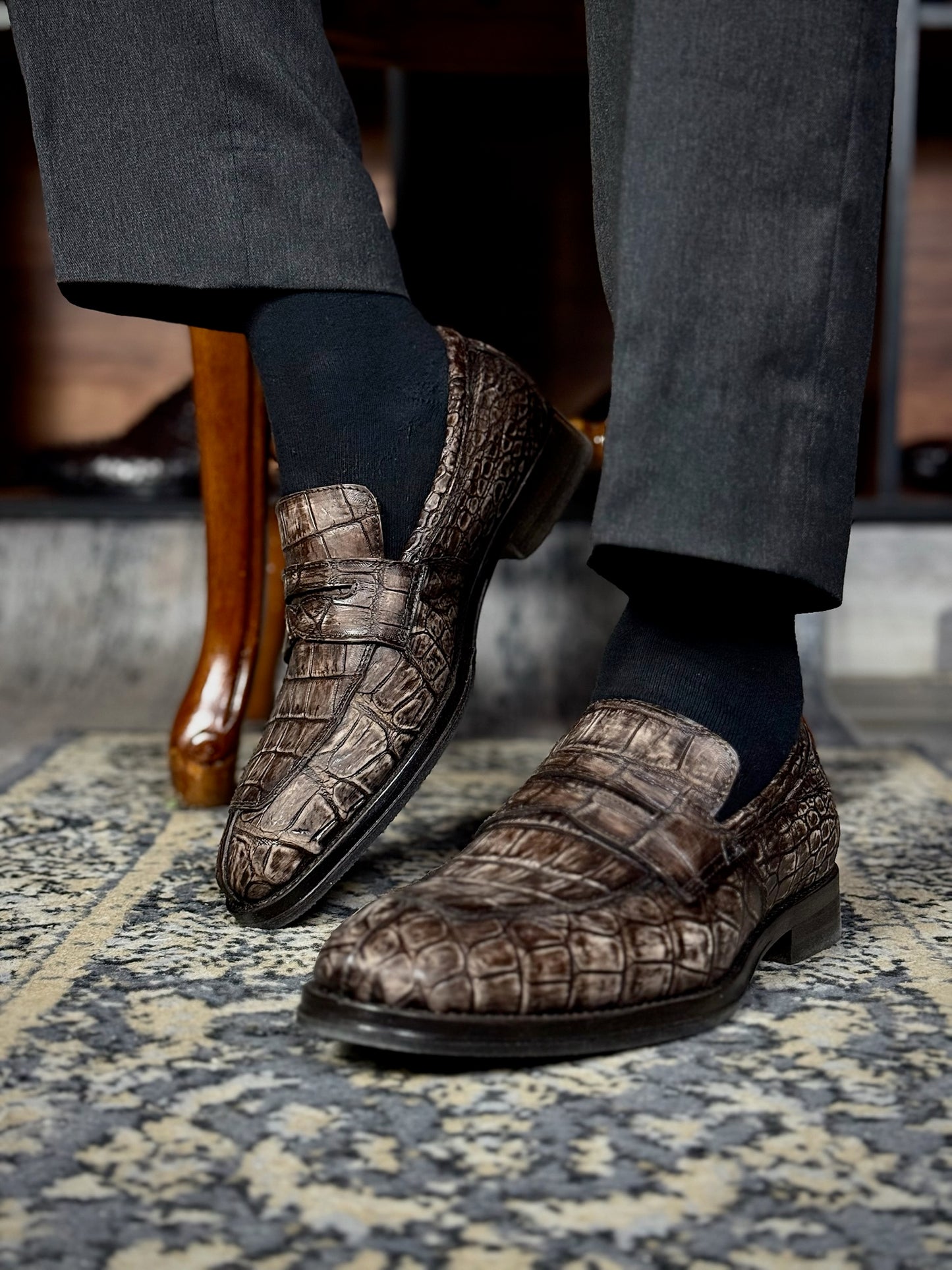 DORIAN CROCODILE BROWN NOBUCK 