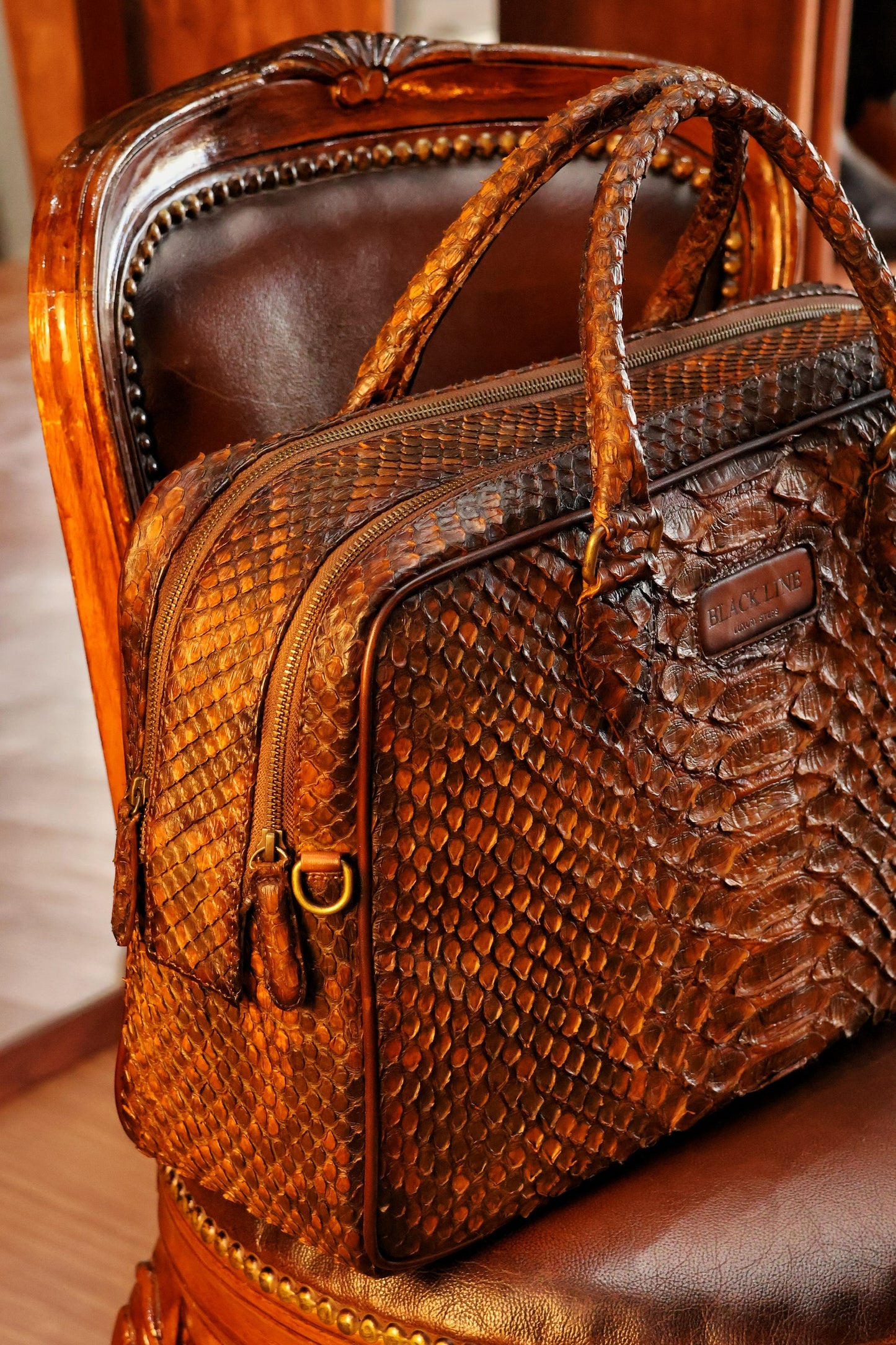 PITON BROWN BRIEFCASE