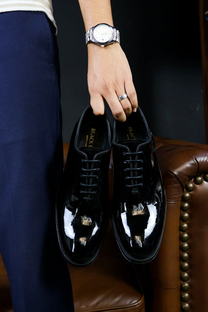 BLACK CHAROL WHOLECUT HUGO