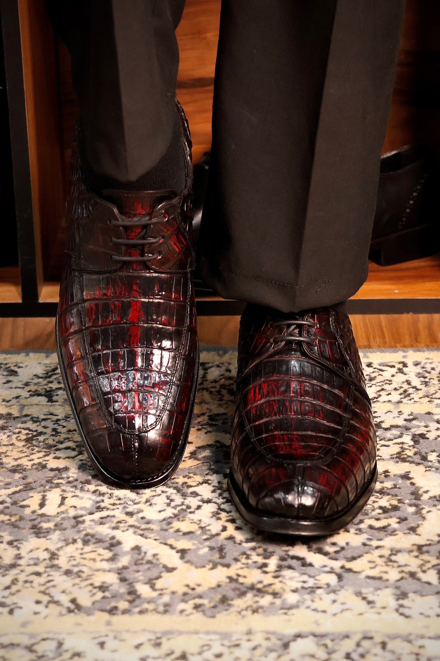 ELIAS CROCODILE RED BLACK