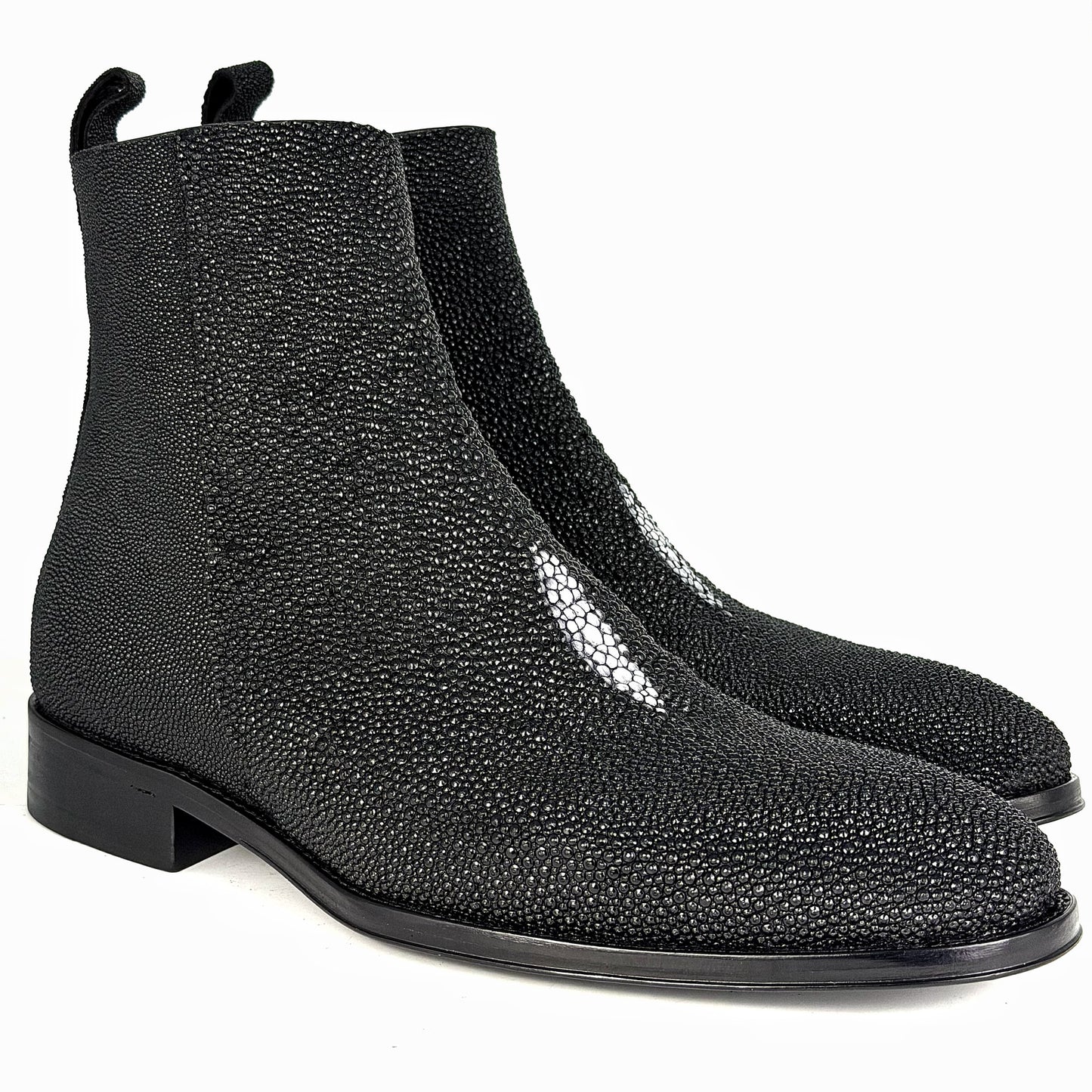 BLACK STINGRAY EDMUND W/ DIAMOND