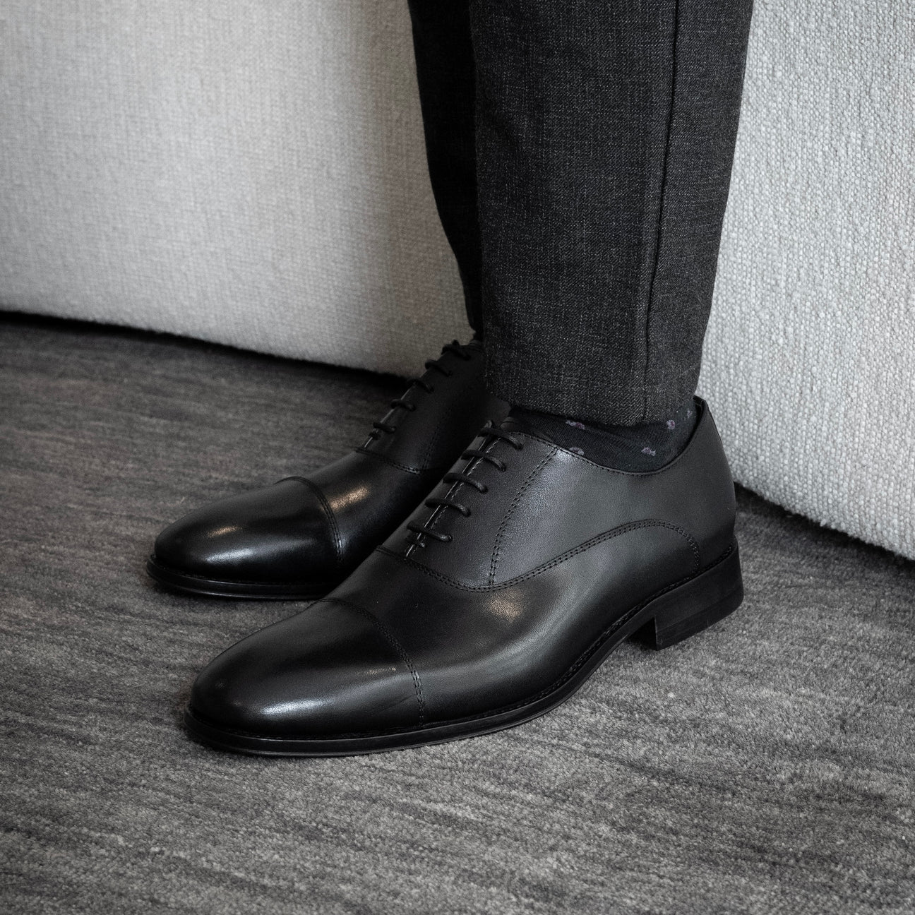 BLACK LEATHER ALEJANDRO