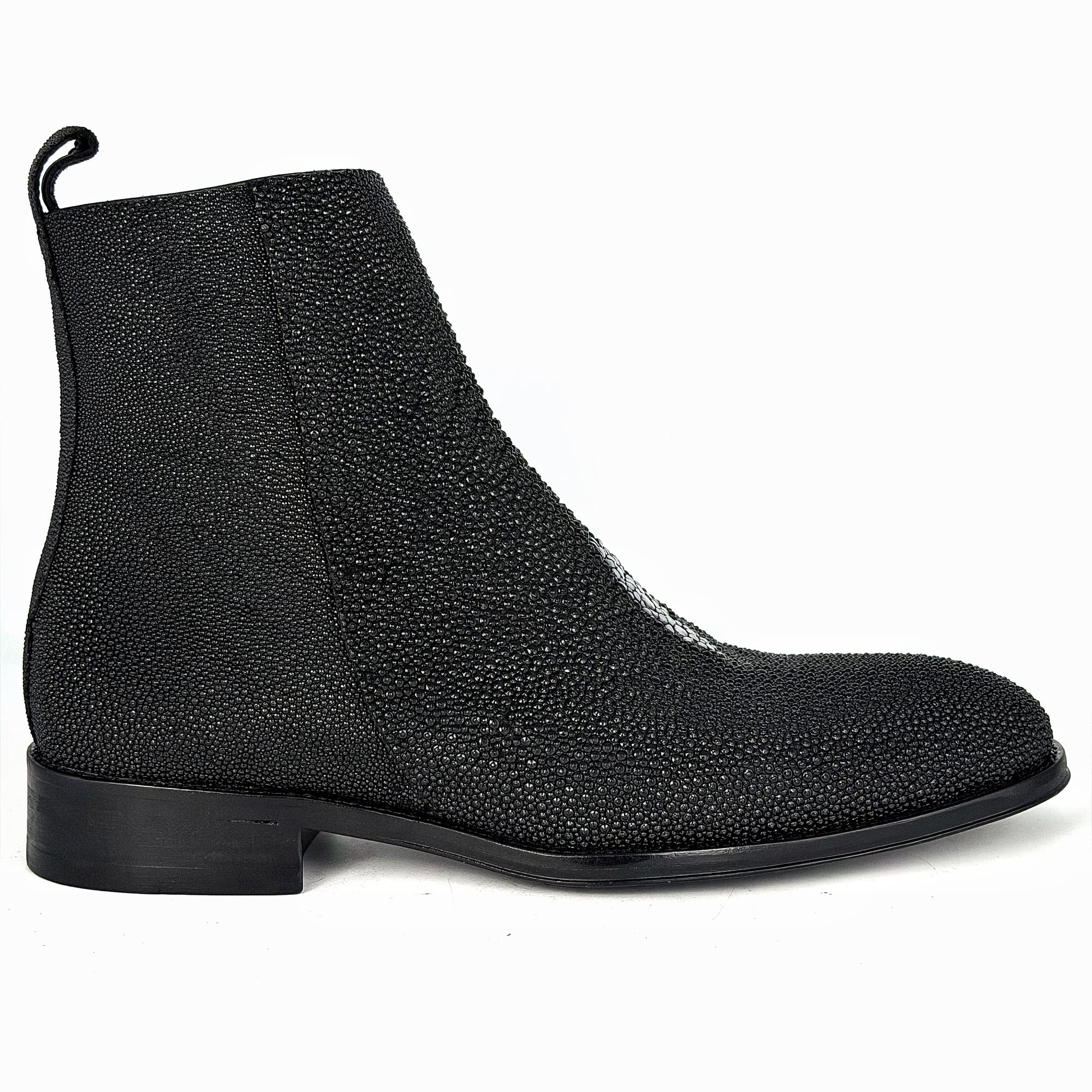 BLACK STINGRAY EDMUND W/ DIAMOND